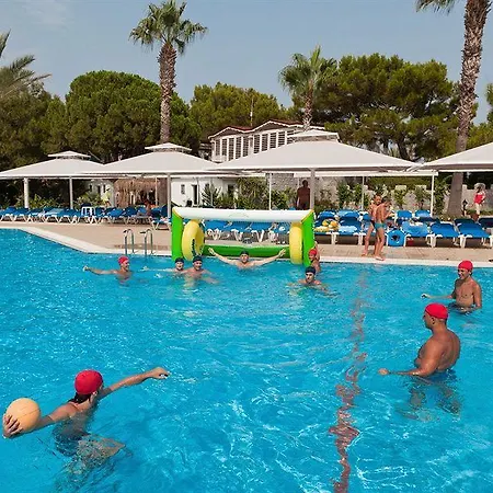 Pirate's Club Курортный комплекс 5*