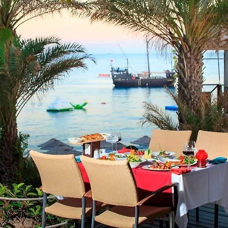 Pirate's Club Курортный комплекс 5*
