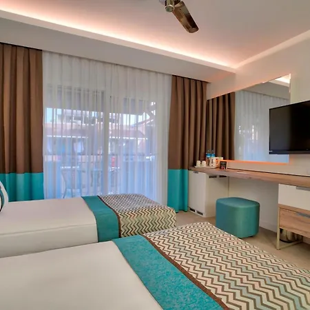 Pirate's Club Курортный комплекс 5*